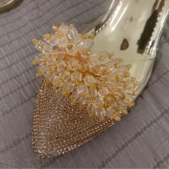 MNM Fashion Gold Heels - Picture 6 of 7